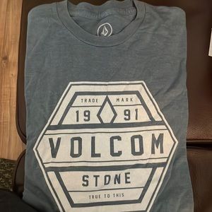 Volcom, size L